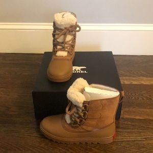 New! Sorel Joan of Arctic Next Lite boots
